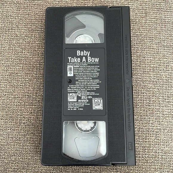 Shirley Temple Baby Take a Bow VHS Movie 1934 Remake 20th Century Fox - Picture 3 of 4